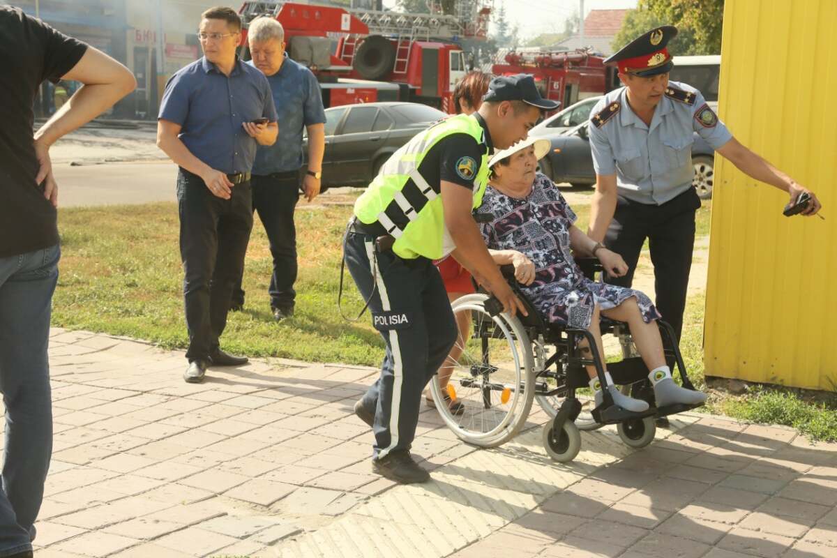 Лента новостей - Пожар в Костанайской области: полицейские продолжают  охрану общественного порядка | КТК