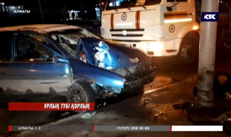 Алматыда біреудің көлігін айдап әкеткендер апатқа ұшырады