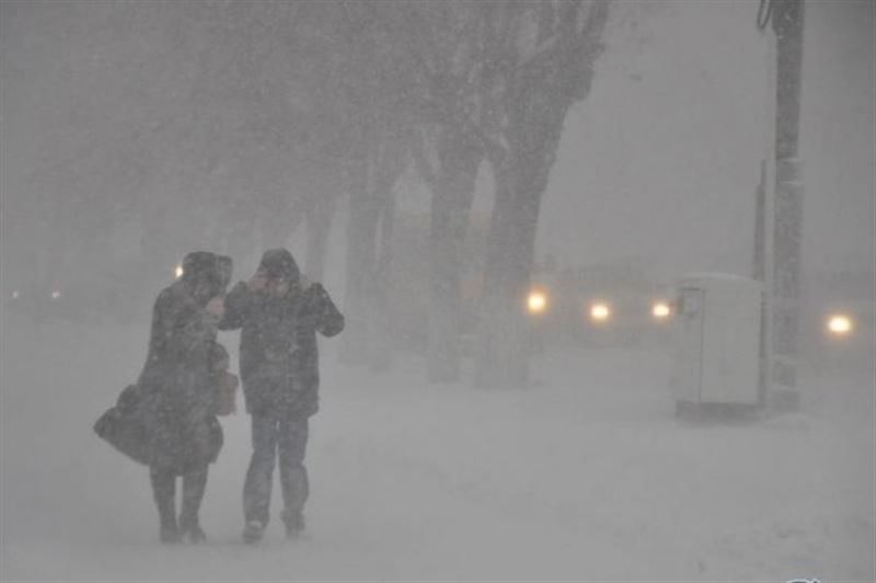 Еліміздің үш өңірінде дауылды ескерту жарияланды