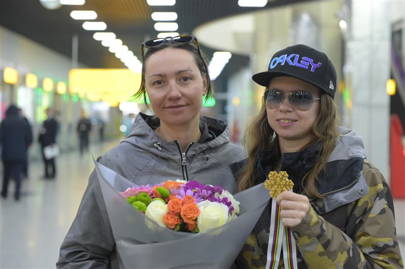 Чемпионку мира Юлию Галышеву встретили в Алматы