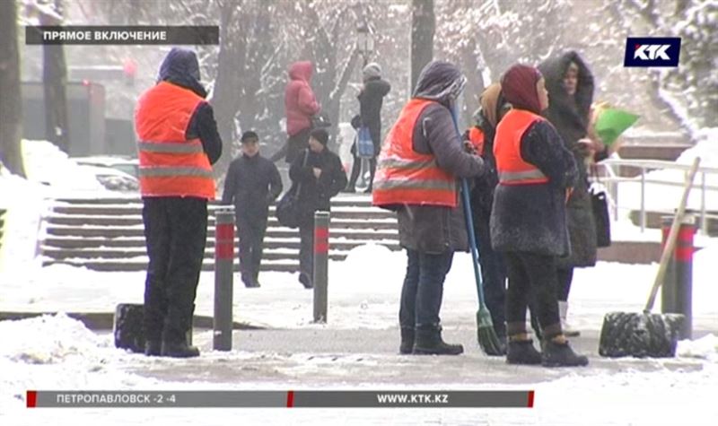 Снегопад в Алматы - коммунальные службы работают в авральном режиме