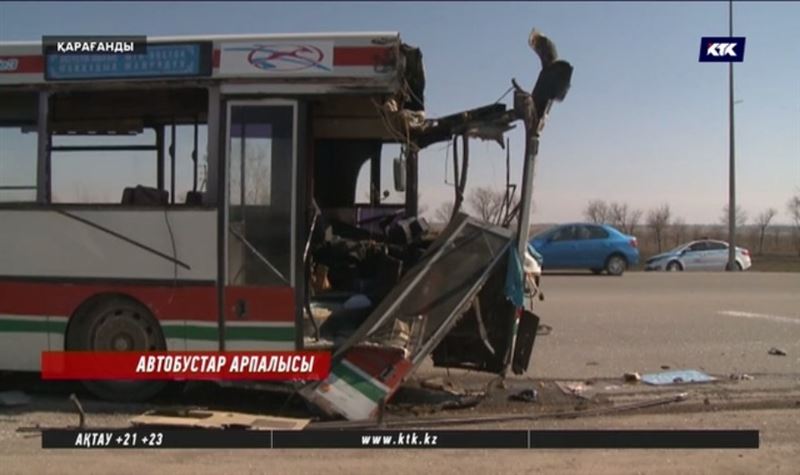 Қарағандыда жолаушыға таласа жарысқан үш автобус бір-біріне соқтығысты