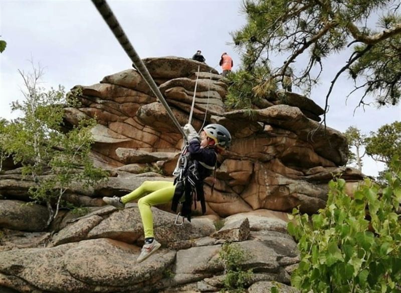 Баянауылда таудан ресейлік турист құлап кетті