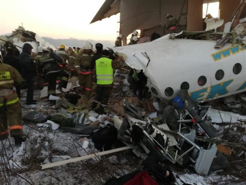 Жертвами крушения самолета в Алматы стали семь человек