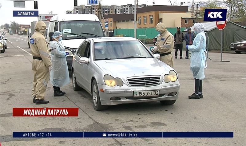 Полицейские Алматы получили защитную экипировку