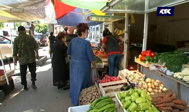 Казахстанцы переходят в режим жесткой экономии – дорожает все