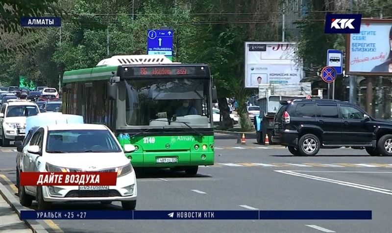 В Алматы могут запретить автобусы на дизельном топливе