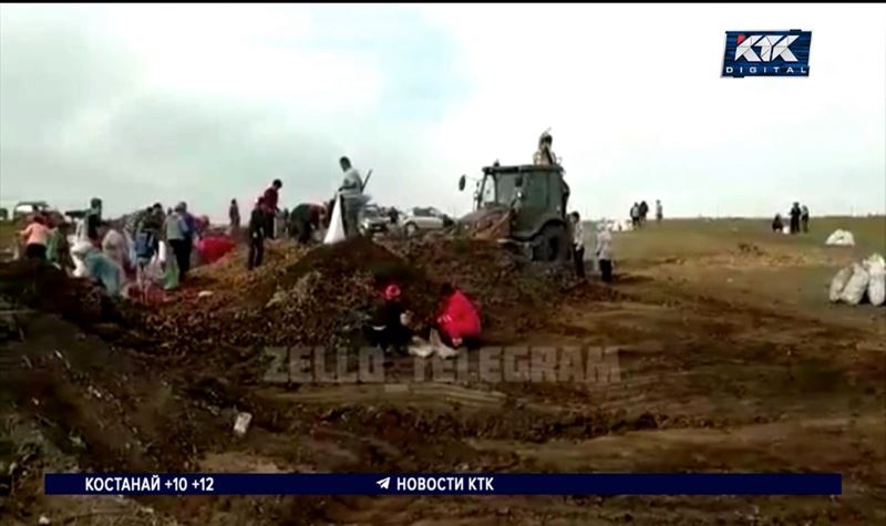 Курение вредит: жителям Актобе помешали набрать бесплатной моркови