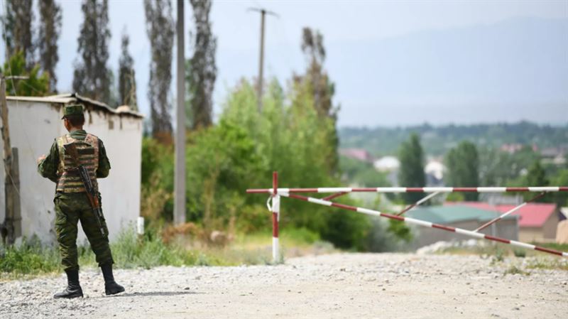 На границе Кыргызстана с Таджикистаном возникла напряженность