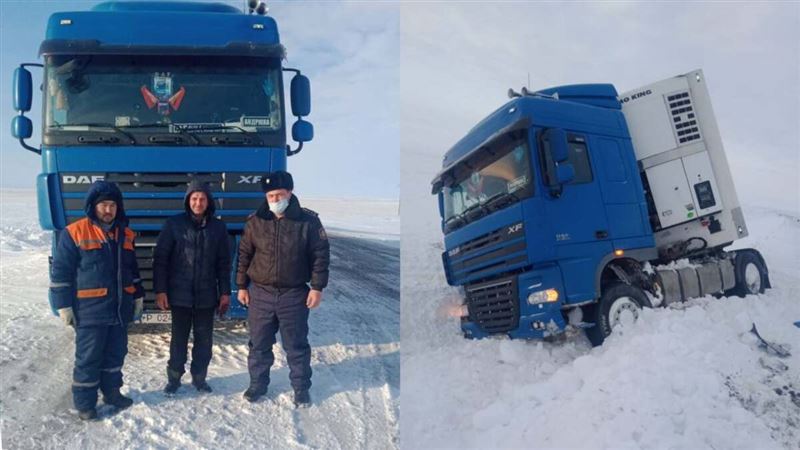 Костанайские полицейские помогли выбраться из кювета водителю фуры