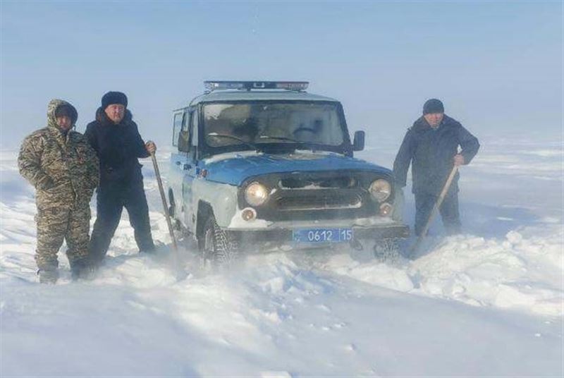 Мужчина почти сутки провел в степи в СКО