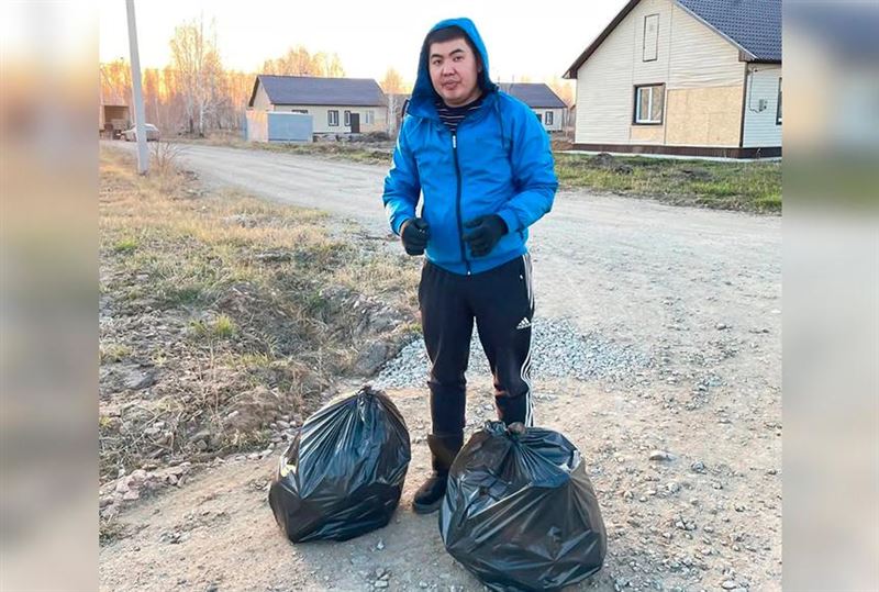 Житель Петропавловска в одиночку очищает город от мусора