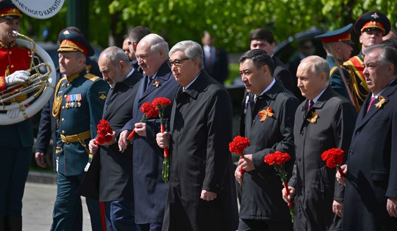 Касым-Жомарт Токаев и другие президенты посетили парад в Москве