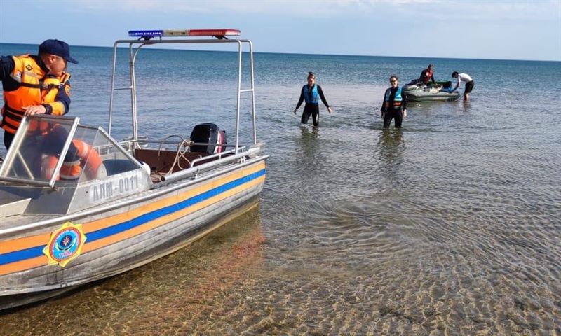 На Капшагайском водохранилище спасены пятеро человек