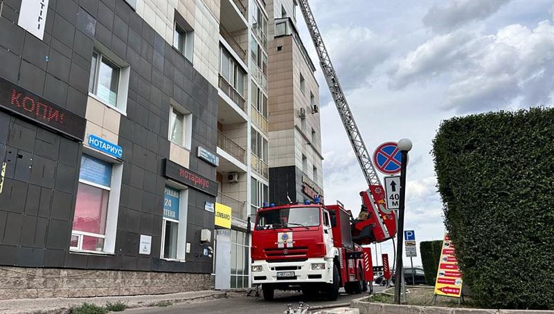 Пожар в многоэтажном ЖК напротив Дома министерств произошел в Астане