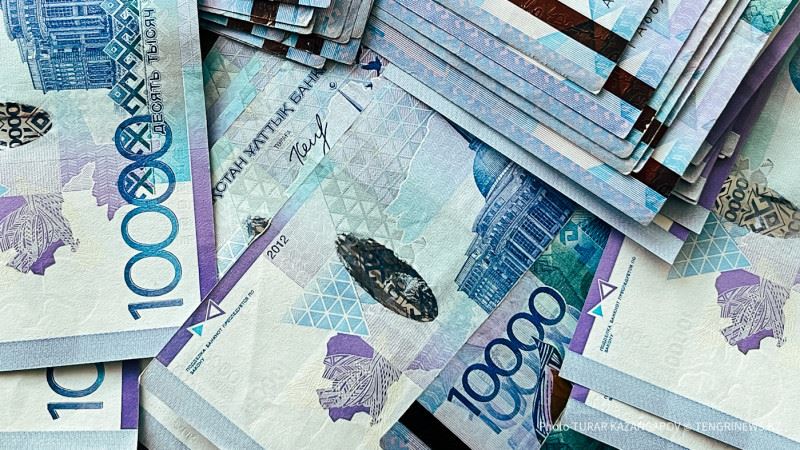 Алматыда мектеп бухгалтері 46 млн теңгені өз шотына аударып алған