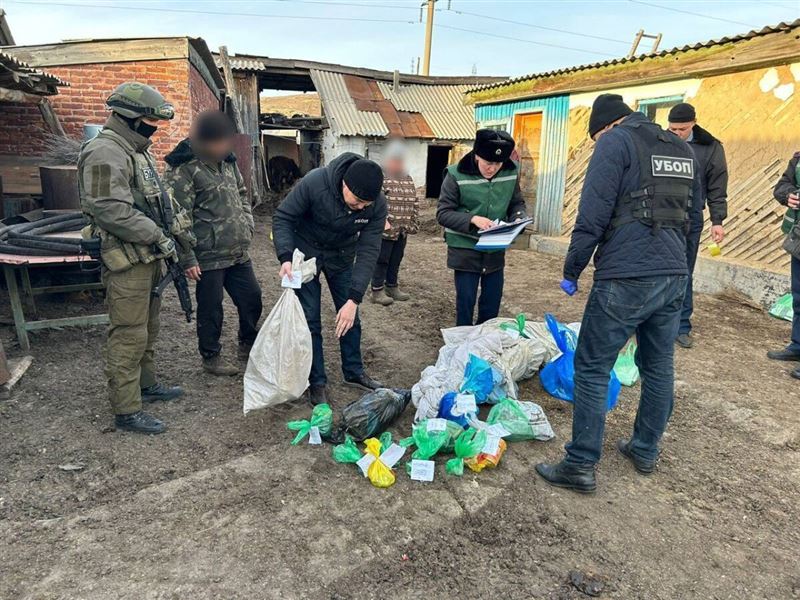 Более 5 кг марихуаны изъяли полицейские у жителя ВКО