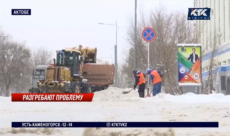 Расторжением договоров грозят подрядчикам за плохую уборку снега в Актобе