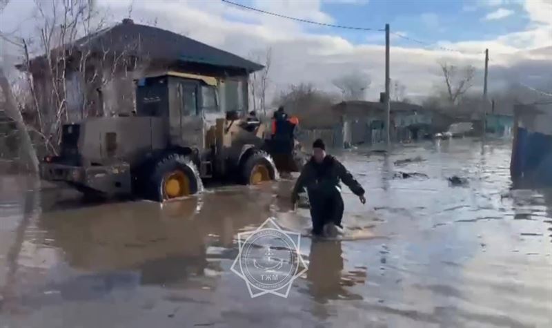 Более 100 домов и школа подтоплены в Атбасаре