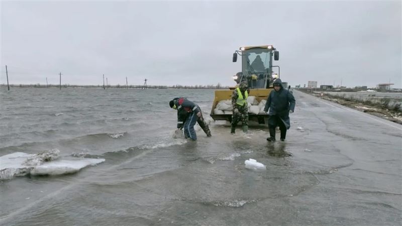 В республике на 8 участках дорог наблюдаются подтопления