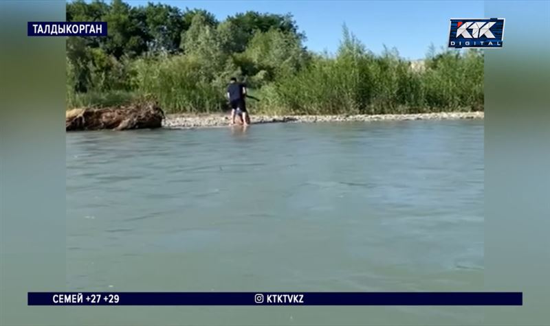 Полицейский спас жизнь ребенку в Талдыкоргане