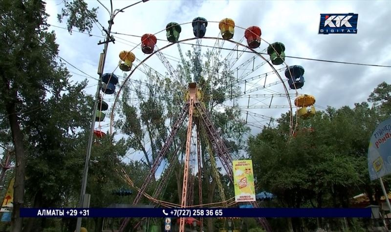 Алматы: 41 жастағы әйел аттракционнан секіріп өлді