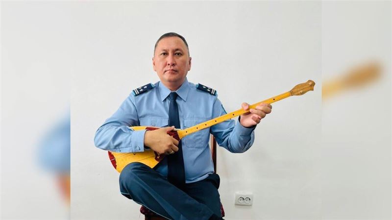 Стражи порядка поддержали эстафету «День домбры» в Павлодарской области