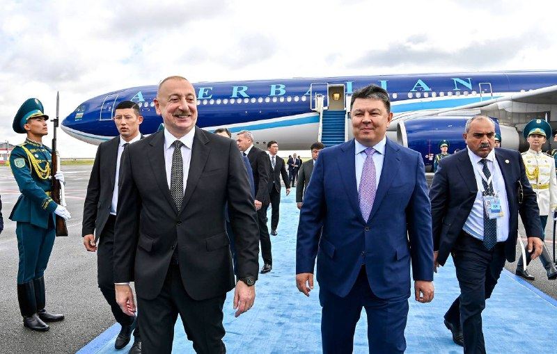 Ильхам Әлиев ШЫҰ саммитіне қатысу үшін Астанаға келді