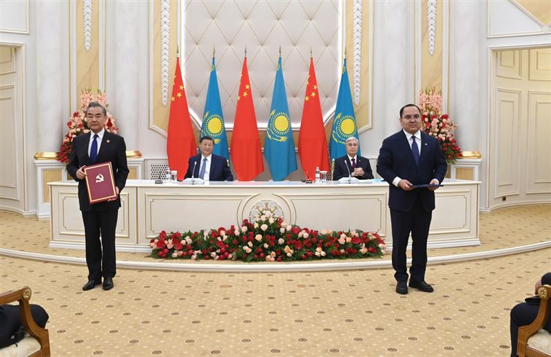 По итогам встречи Токаева и Си Цзиньпина подписан ряд документов