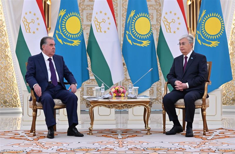 Касым-Жомарт Токаев провел встречу с президентом Таджикистана Эмомали Рахмоном