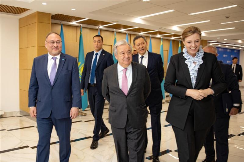 Антониу Гутерриш посетил здание ООН в Алматы