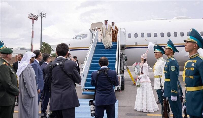 Арабский шейх прилетел на саммит в Казахстан