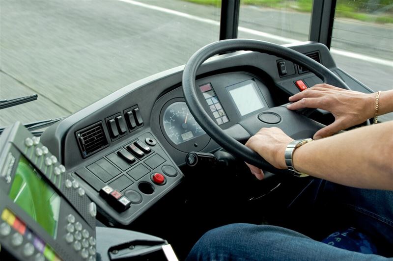Водитель автобуса без прав возил пассажиров в Актобе 