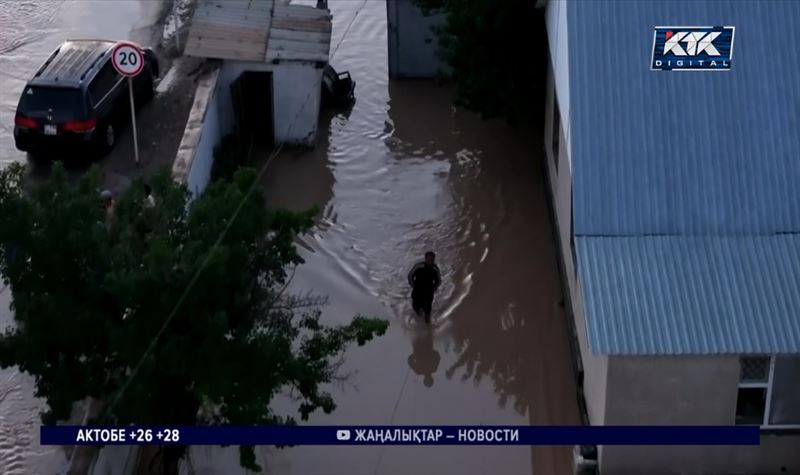 Жители Жанатаса еще долго будут помнить воскресный дождь