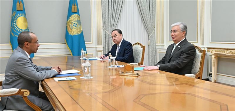 Президент принял посла ОАЭ в Казахстане Мухаммеда Саида Мухаммеда аль-Арики