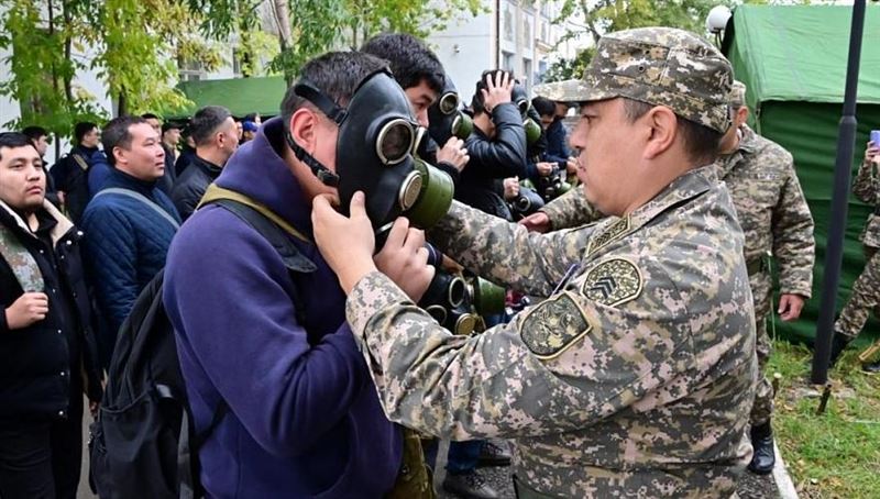 В Астане начались военные сборы: участие приняли офицеры и солдаты запаса