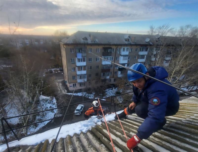 В СКО спасатели пришли на помощь к 3-летнему малышу