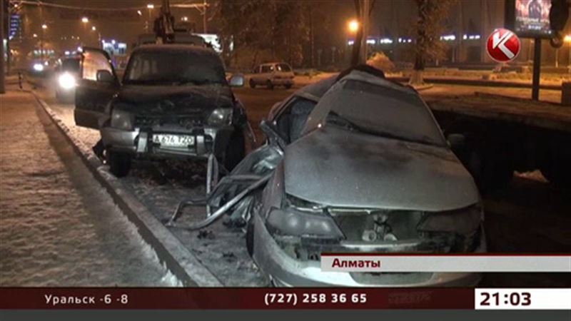 Медики и полицейские из-за снегопада работают в авральном режиме