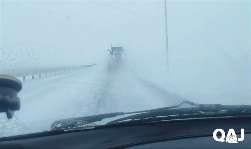 Движение ограничат на трассе в Карагандинской области