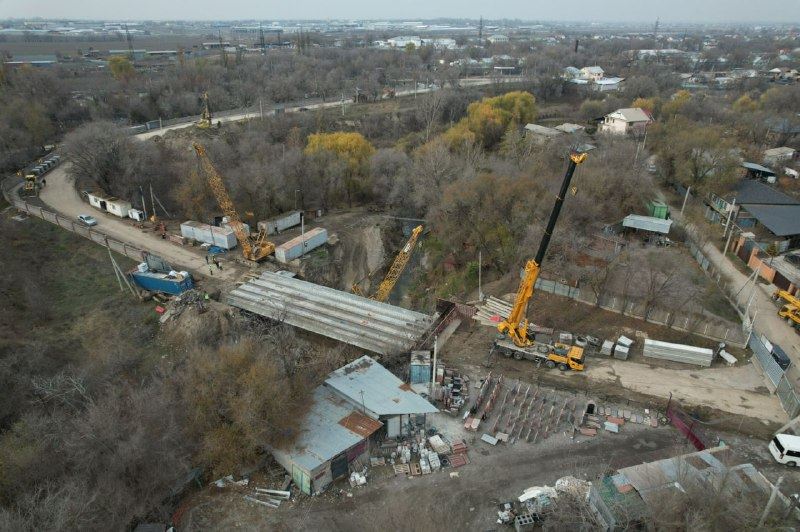 В Алматы откроют движение по мосту через реку Есентай