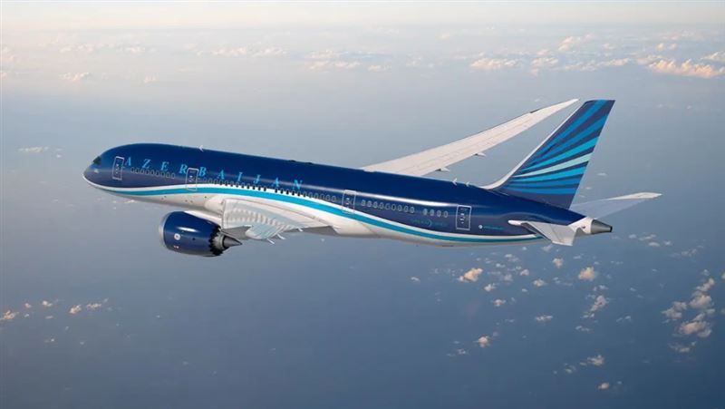 Azerbaijan Airlines приостанавливает полеты в несколько городов России