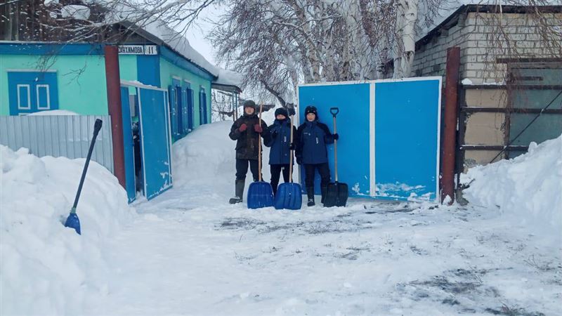 Школьники спасли жизнь бабушке в Абайской области