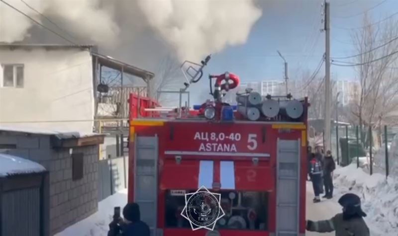 Столичные огнеборцы ликвидировали пожар в жилом доме