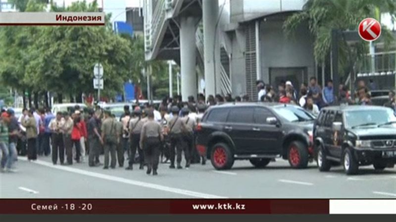 Джакарту потрясла серия терактов