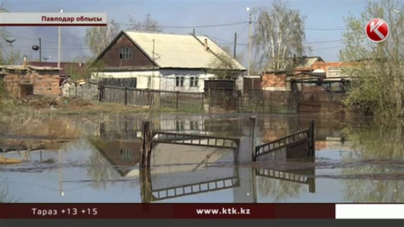 Павлодар облысында жаңадан салынған бөгет тасқынға шыдамай қирап жатыр