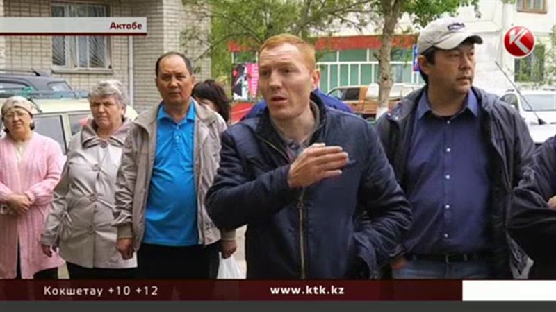 Актюбинцы возмущены: из клиники по соседству шприцы и отходы несут на их мусорку