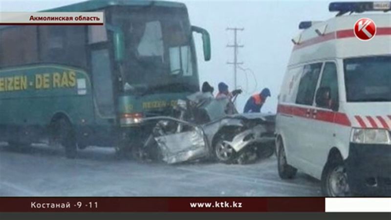 В массовой аварии на трассе Астана - Кокшетау чудом выжил трехлетний малыш