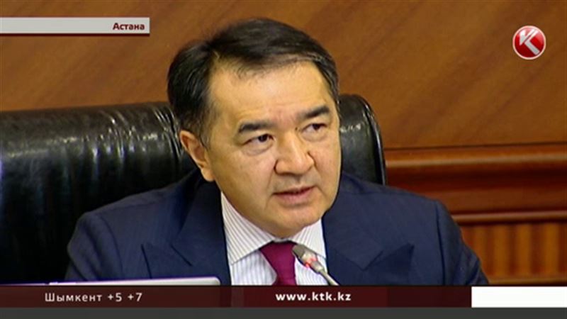 Премьер недоволен провальной организацией временной регистрации казахстанцев