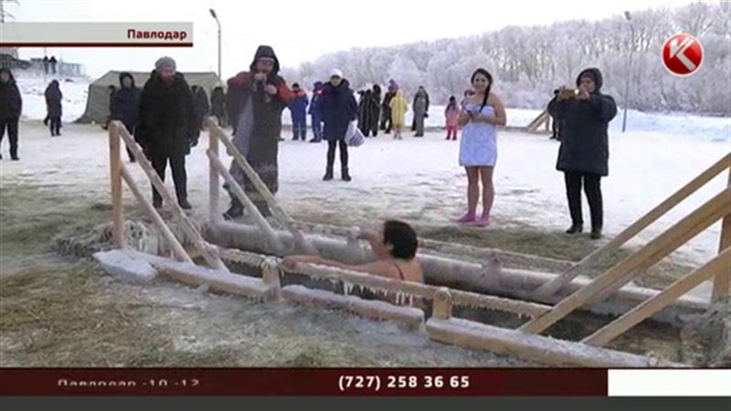 На Крещение в прорубь окунались даже атеисты и не православные