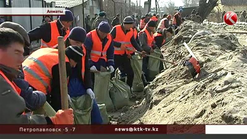  «Коктем-2017»: спасатели и учатся, и помогают